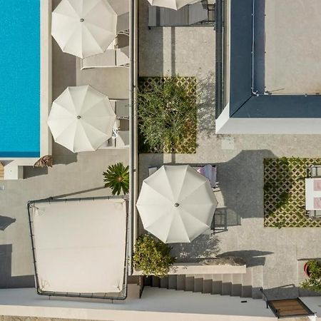 Holiday Home Lolina,Sea On A Palm! Heated Pool Trogir Extérieur photo