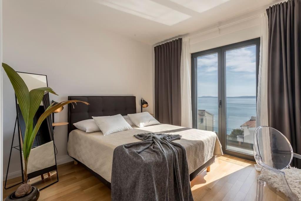 Holiday Home Lolina,Sea On A Palm! Heated Pool Trogir Extérieur photo