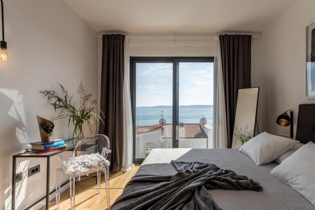 Holiday Home Lolina,Sea On A Palm! Heated Pool Trogir Extérieur photo